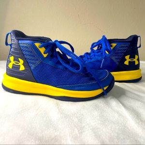 Boys Under Armour size 13 blue and yellow basketball shoes